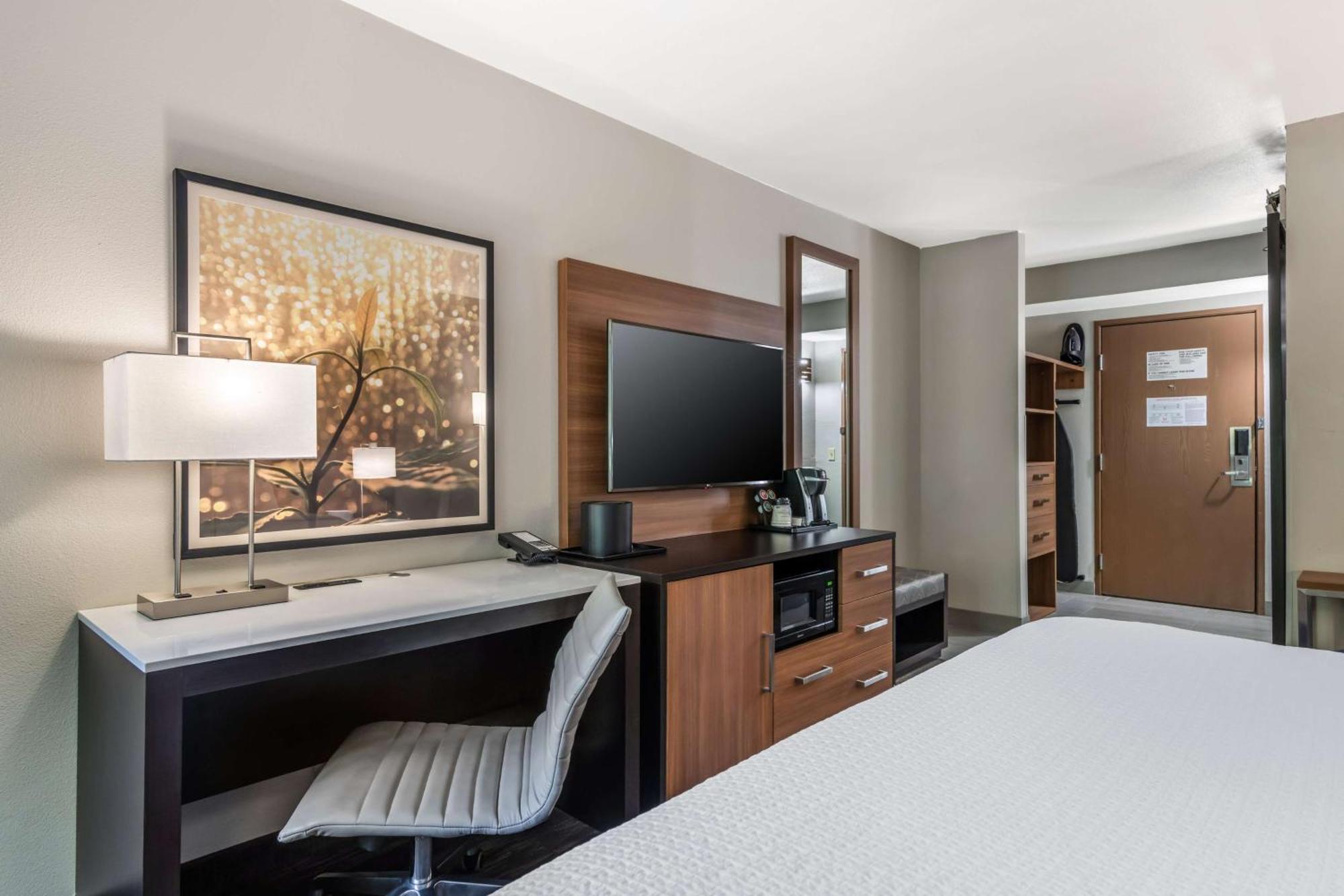 Best Western Atlanta-Marietta Ballpark Hotel Waterford Exterior foto